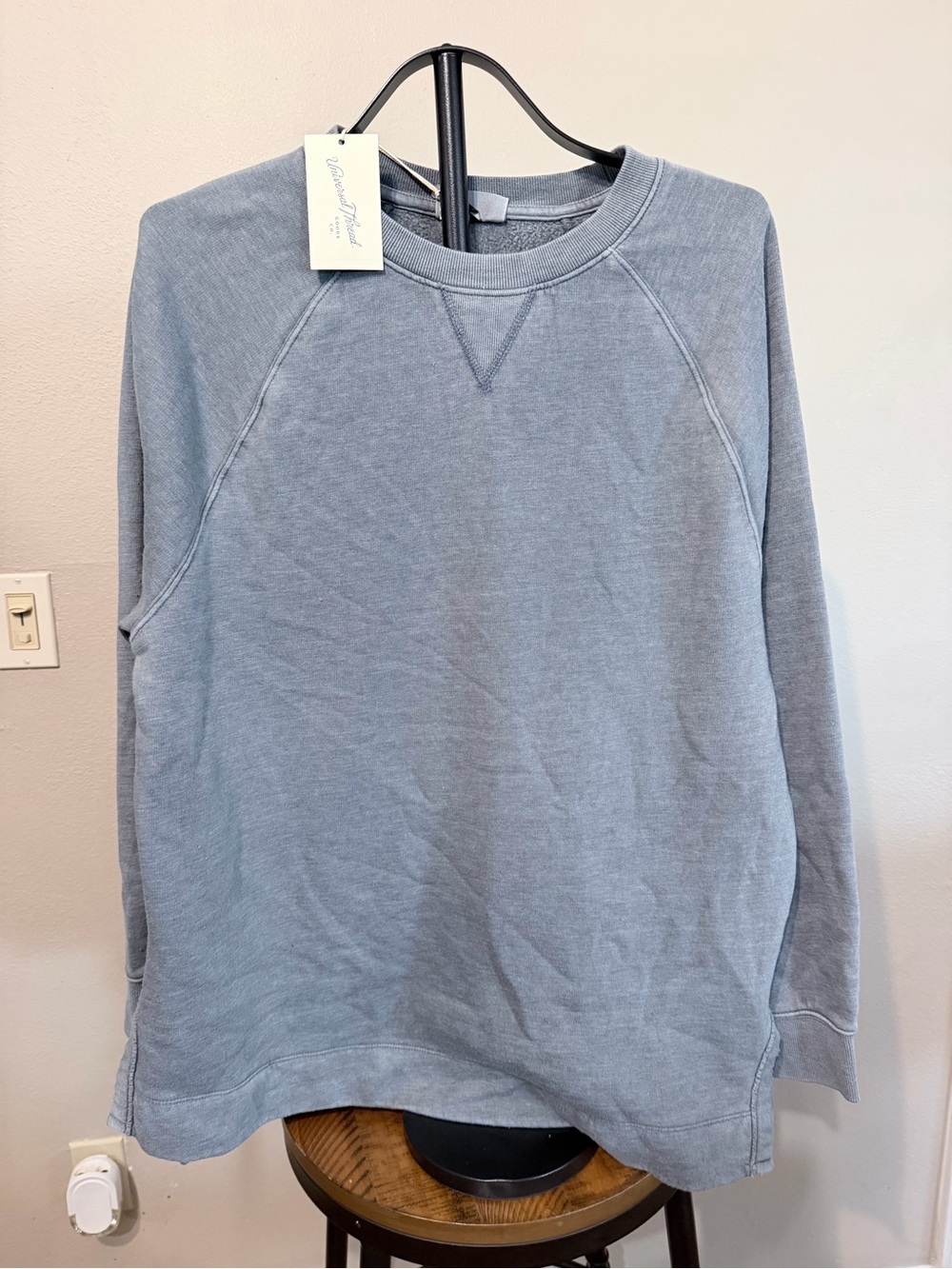 Universal Thread Light Gray Crewneck Sweatshirt